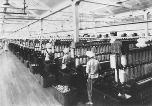 从多快好省到新发展理念 一块遮篷布背后的时代变迁